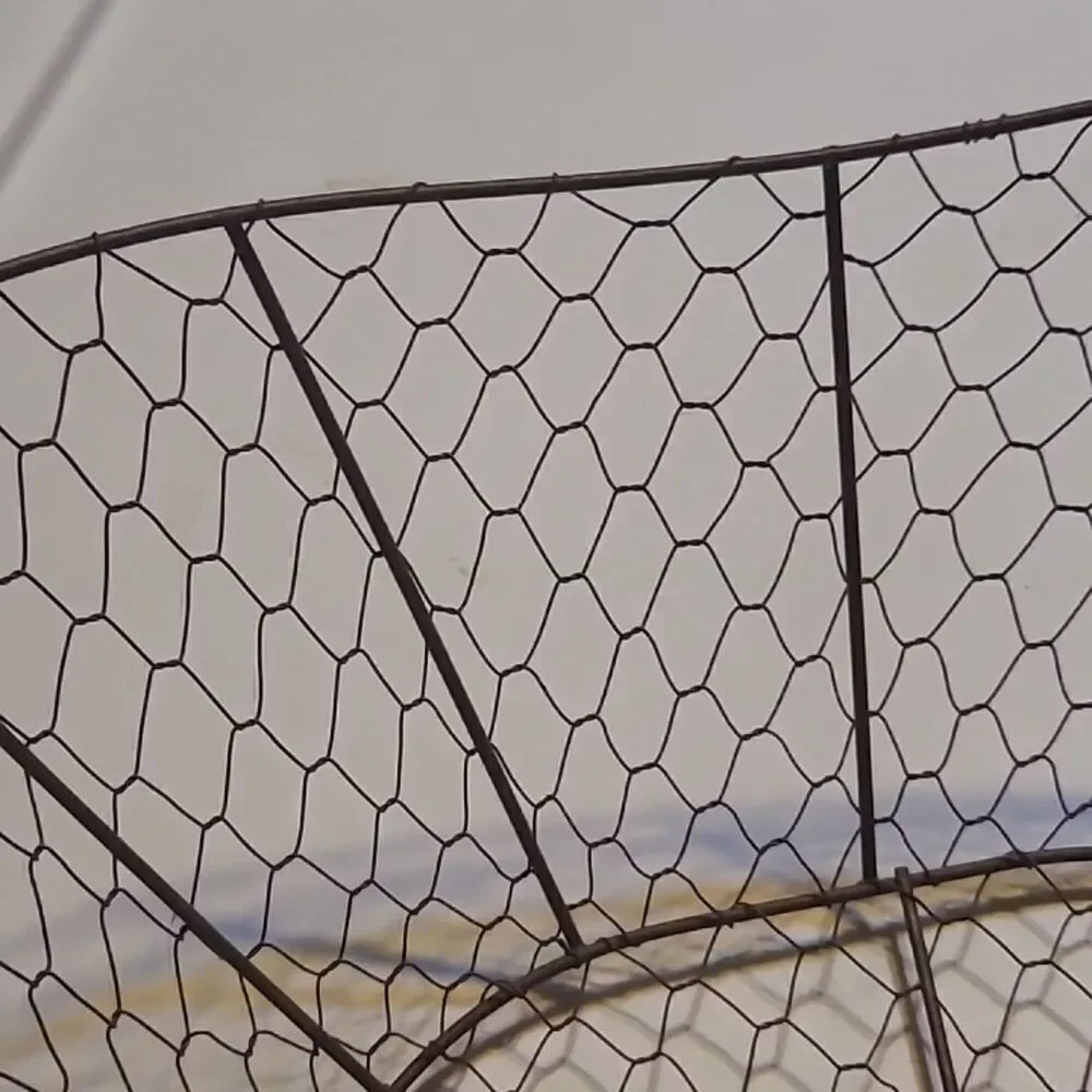 Wire Basket with Handle - Brown